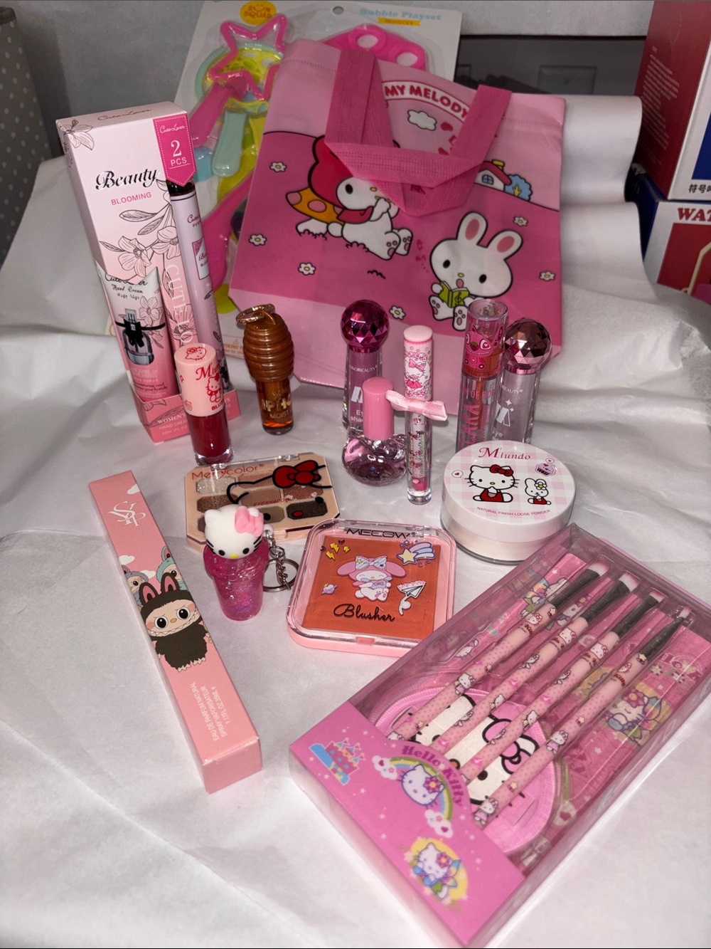 Hello Kitty Pink Kids Accessories and Makeup Play Set